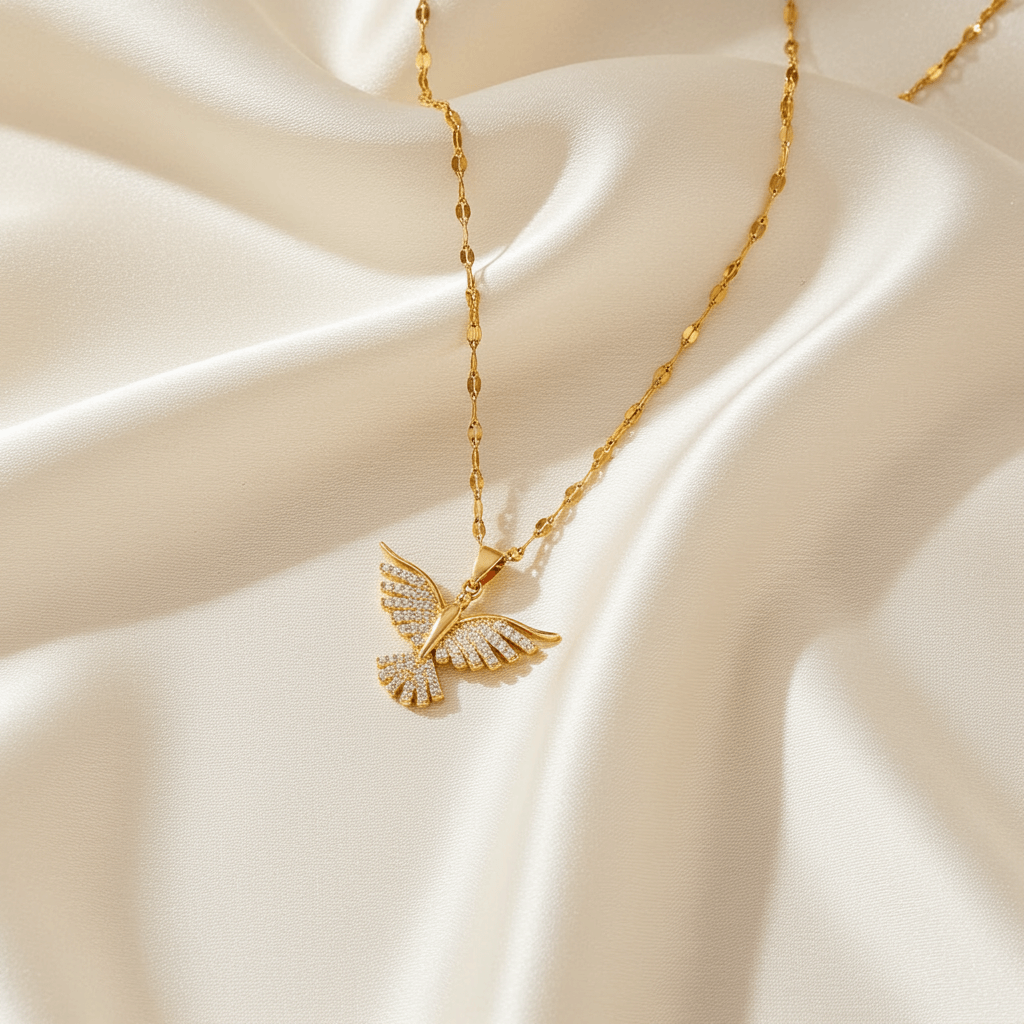 Wings of Strength Necklace – Mum, My Protector