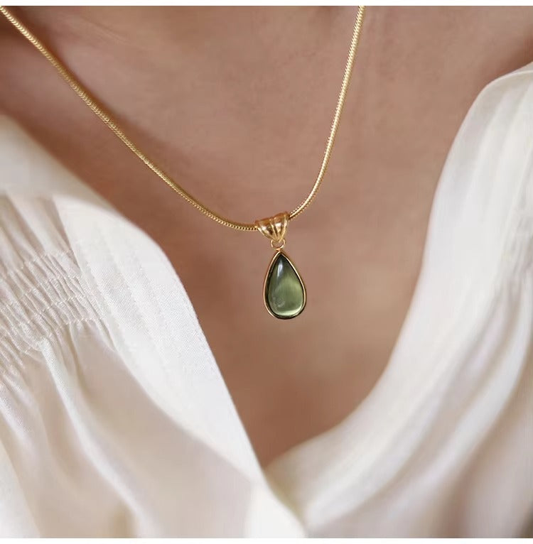 To My Wife Whispering Willow Necklace - Grow With Me